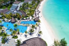 Ambre-Beach-Hotel-Spa-Mauritius-Belle-Mare-02