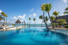 Ambre-Beach-Hotel-Spa-Mauritius-Belle-Mare-13