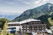 falkensteiner-hotel-sonnenalpe-golfreizen-zuid-oostenrijk-sonnenalpe-nassfeld-01