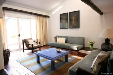 hotel-quinta-da-marinha-villas-living-room