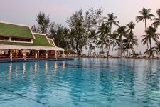 Le Meridien Phuket Beach Resort - 15.jpg